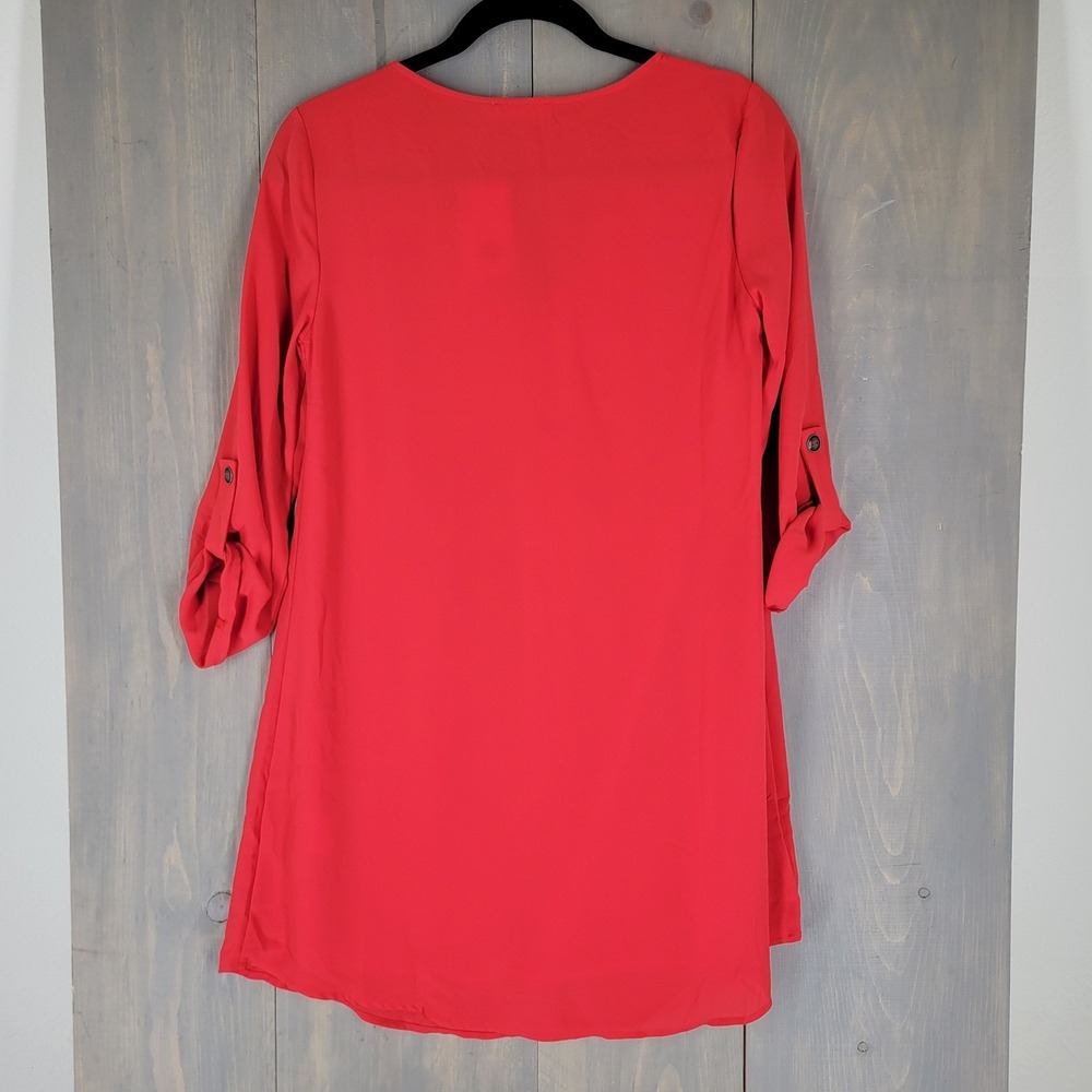 Lush Blouse Tunic Womens XS Red Roll Tab Sleeve V-Neck Pleated DR93349-001 NWT - Picture 2 of 7
